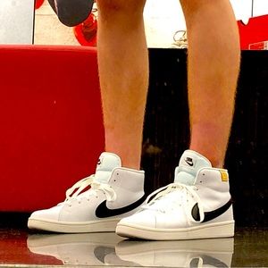 Meet your Posher, Wyatt